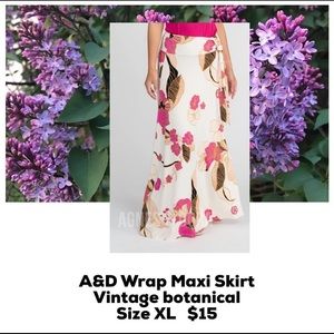 A&D Wrap Maxi in floral